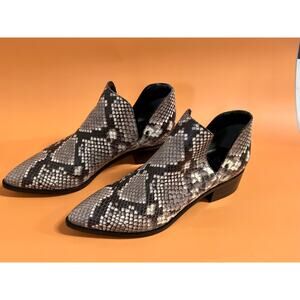 Marc Fisher Size 6 Womens Leather Animal Print Pointed Toe Ankle Boots